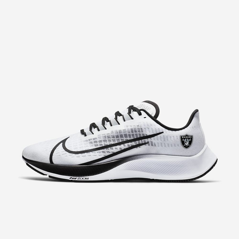 Chaussure De Running Nike Air Zoom Pegasus 37 (Las Vegas Raiders) Blanche 6539-148 White/Pure Platinum/Black/Field Silver Homme | HQE-12865227